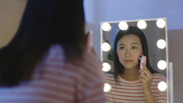 舞蹈老師開始用樂黛美容儀；開啟的保養(yǎng)皮膚之旅；